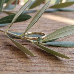 Green solitaire - Fancy green Moissanite